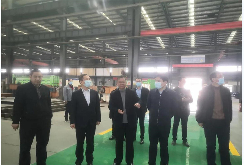 隨州市委常委、市委副書記、政法委書記馮偉等一行領導蒞臨湖北楚勝調研